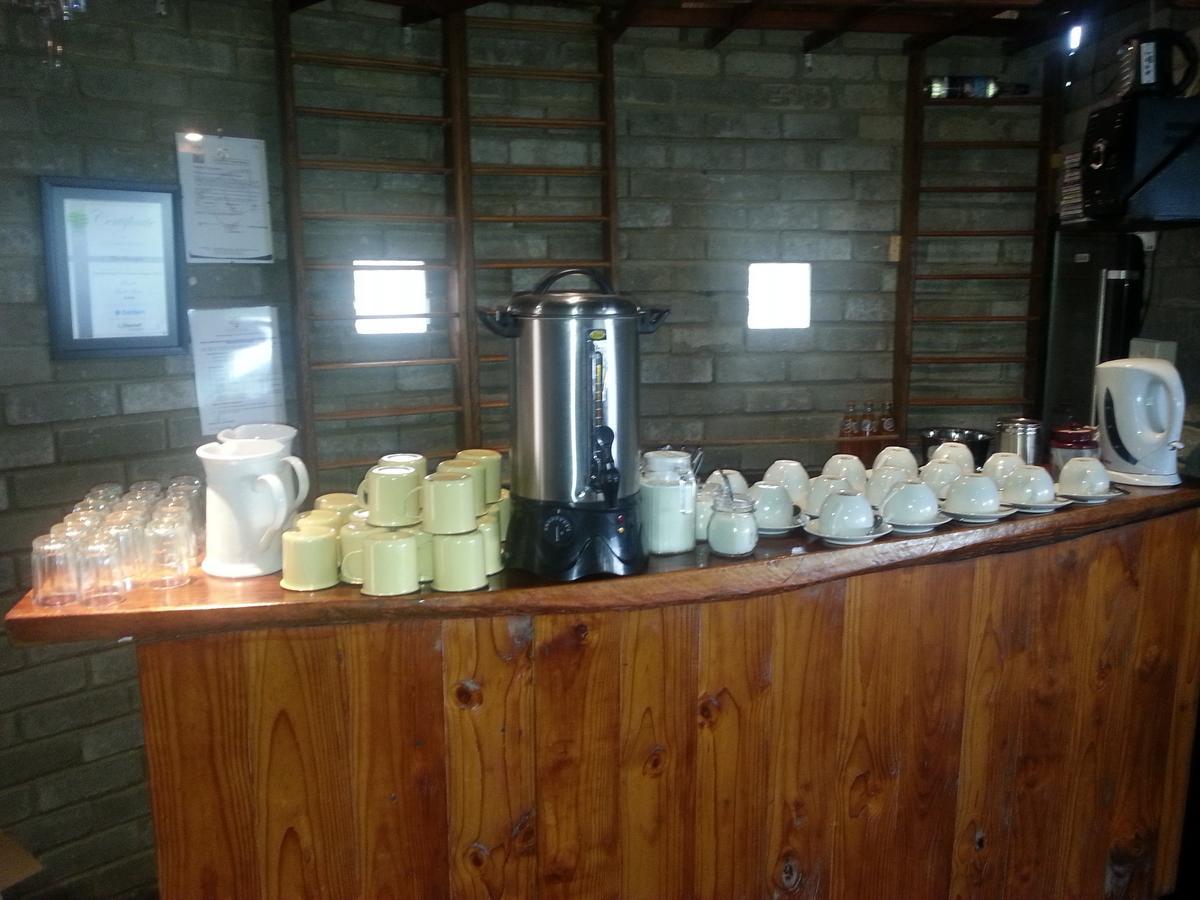 מלון Uitenhage The Hexagon Wildlife Conservation מראה חיצוני תמונה